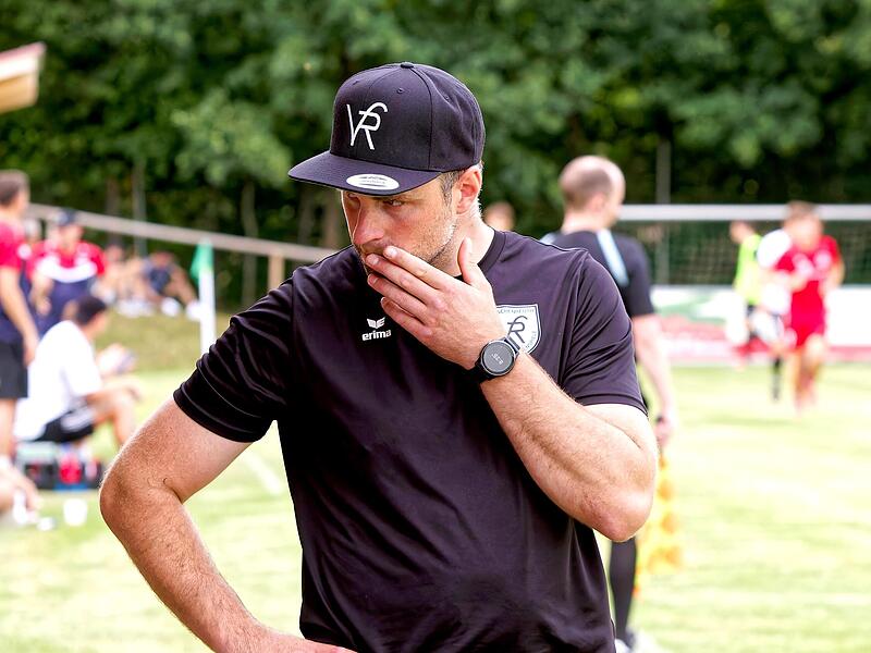 Eine &auml;rgerliche, weil unn&ouml;tige Niederlage setzte es f&uuml;r den VfR Katschenreuth und Trainer Sebastian Wirth beim Sportring Bayreuth.
