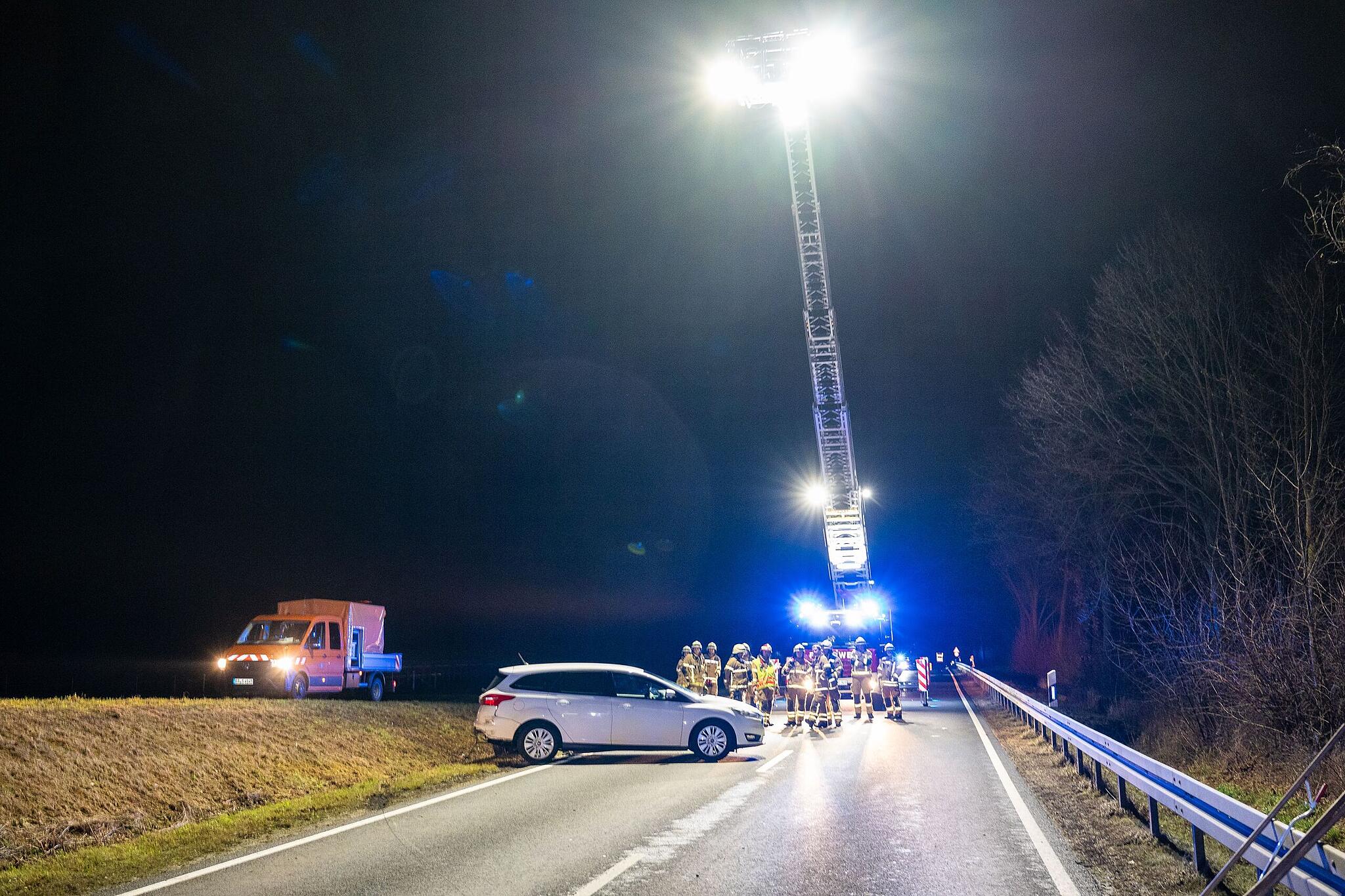 Unfall auf B 303 bei Ebersdorf am Dienstagabend