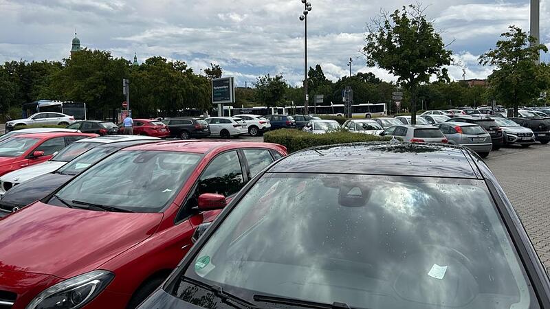 Auf dem Gro&szlig;parkplatz in Erlangen ist unter dem Namen &bdquo;Regnitzstadt&ldquo; ein neues Stadtquartier mit 400 Wohnungen geplant.