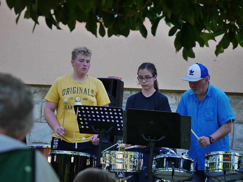 PicknickdeckenkonzertPicknickdeckenkonzert Musik an der Sinn in Bad Brückenau