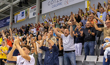 Die HSC-Fans peitschten ihr Team zum knappen Heimsieg &uuml;ber Ferndorf.  Auch am Mittwoch im Pokal sind die Coburger Zuschauer gefragt.