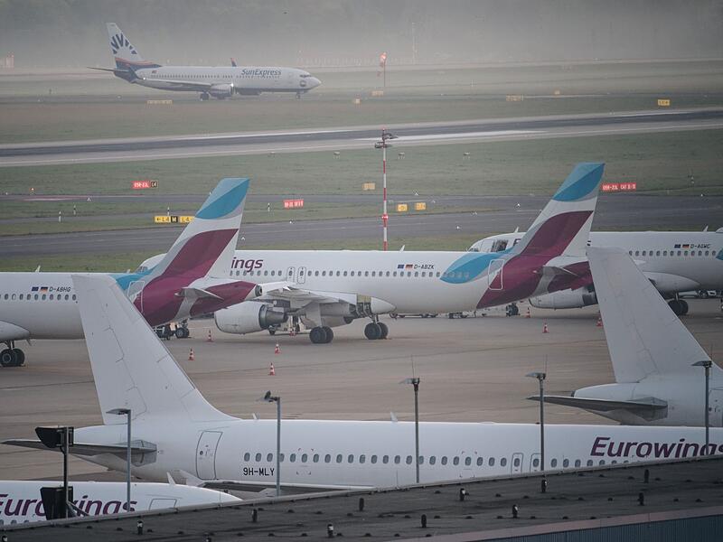 Eurowings-Maschinen am Boden