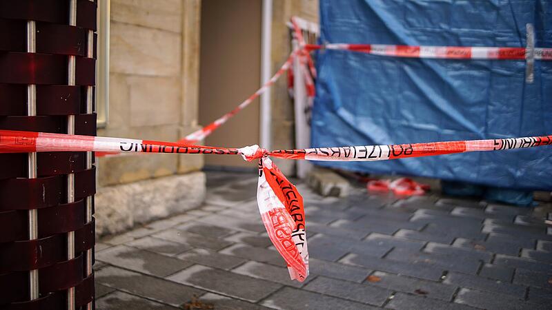 Mord Blumenh&auml;ndlerin Lichtenfels Blumen Trauerbekundungen Trauer