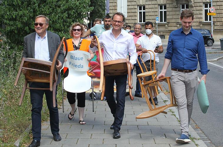 Der Verein „Freund statt fremd“ zieht in Bamberg nur mit Lastenrädern um