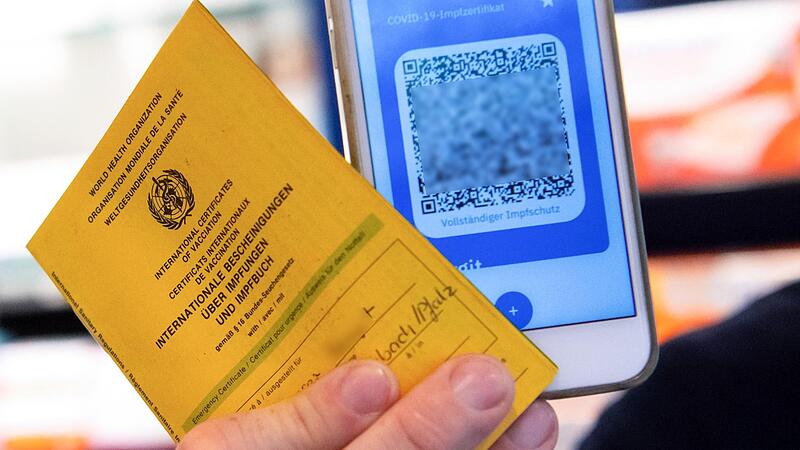 Nach derzeitiger Rechtslage m&uuml;ssen Arbeitnehmer ihrem Arbeitgeber nicht ihren Impfstatus zeigen.