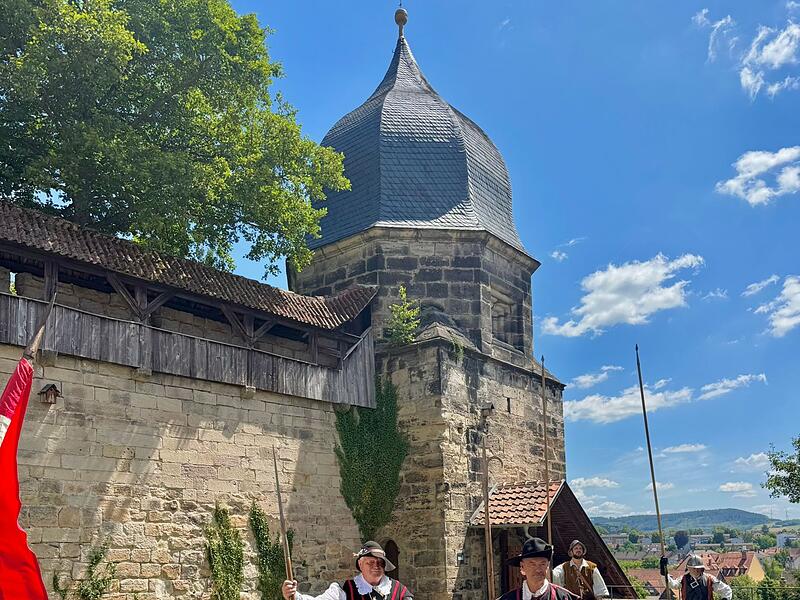 Die sch&ouml;nsten Momente des Historischen Stadtspektakels wurden im Bild festgehaltenSo toll wurde in Kronach das Stadtspektakel 2025 gefeiert