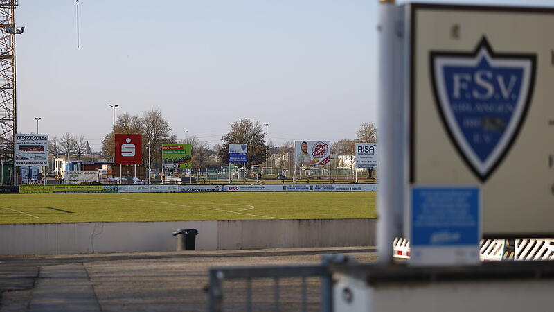 Am Sonntagmorgen ist es ruhig auf dem Sportgel&auml;nde des FSV Erlangen-Bruck. Im Rahmen eines Kreisliga-Spiels kam es hier zu einem t&ouml;dlichen Unfall.