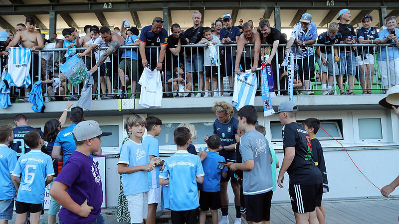 Erst Anfang Juli schrieben Jesper Verlaat und die L&ouml;wen in Bamberg flei&szlig;ig Autogramme. Beim Pokalspiel in Reichmannsdorf d&uuml;rfte auf den TSV &auml;hnlich viel einprasseln.