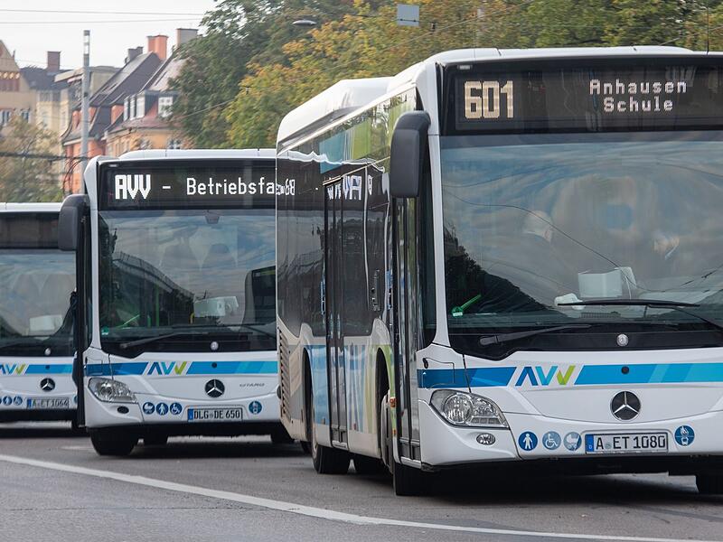 Busse vom Augsburger Verkehrsverbund