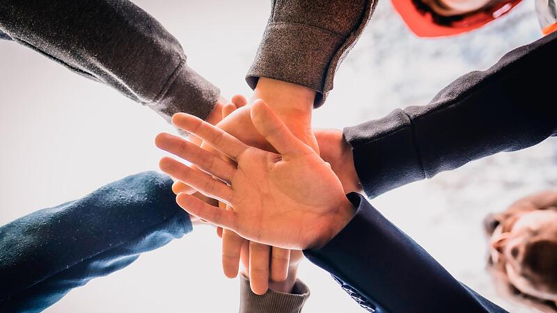 Einen Wettbewerb gegen Rassismus und Diskriminierung schreibt die Industriegewerkschaft BAU aus.