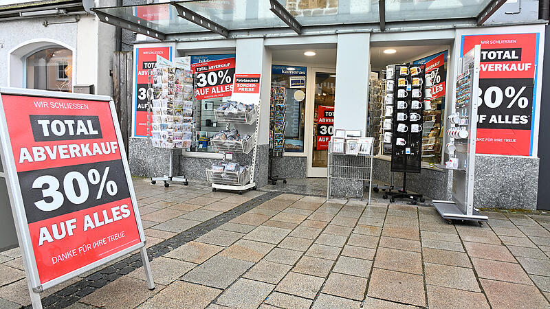 &bdquo;Alles muss raus&ldquo;: Das Fotofachgesch&auml;ft Brinke in der Ebermannstadter Hauptstra&szlig;e schlie&szlig;t. &Uuml;ber die Gr&uuml;nde und wie es weitergeht.