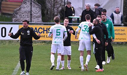 Sport Fu&szlig;ball Saison 2025 / 2026 Bayernliga Nord  27. Spiel am Dienstag 14.04.2026 Spielort  Sepp-Endres-Sportanlage W&uuml;rzburg, Platz 1 | Mainaustr. 32 | 97082 W&uuml;rzburg  Beginn 18.15 h  W&uuml;rzburger FV 04  gegen TSV Neudrossenfeld  Halbzeitergebnis 2:0 E