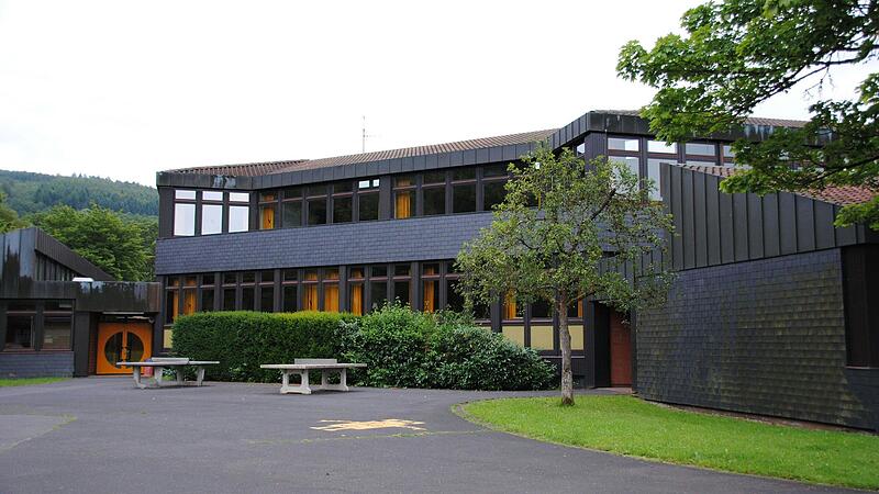 Blick auf das Franz-Miltenberger-Gymnasium in Bad Brückenau Blick auf das Franz-Miltenberger-Gymnasium in Bad Brückenau