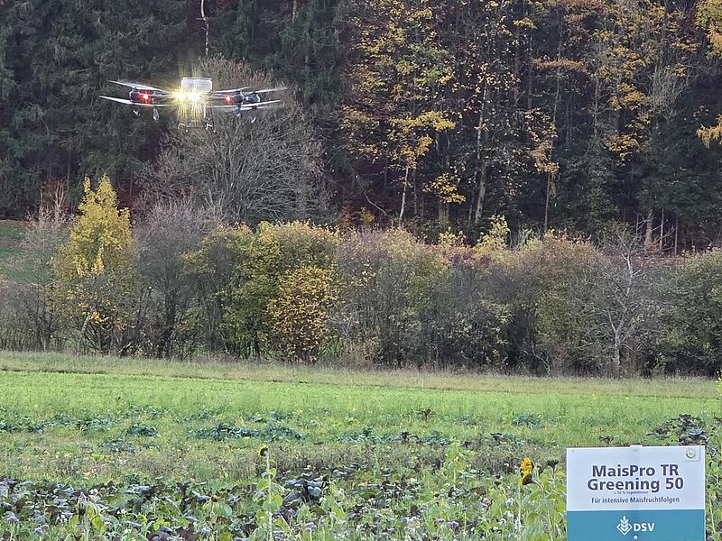 Zwischenfrucht-Aussaat per DrohneAussaat per Drohne - Präsentation in Neukirchen