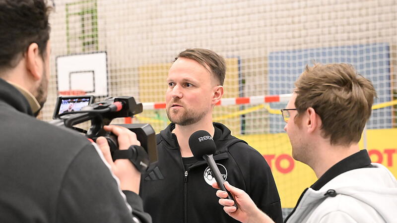 War trotz Turniersieg unzufrieden: Coburgs Trainer Carl-Philipp Schiebel.