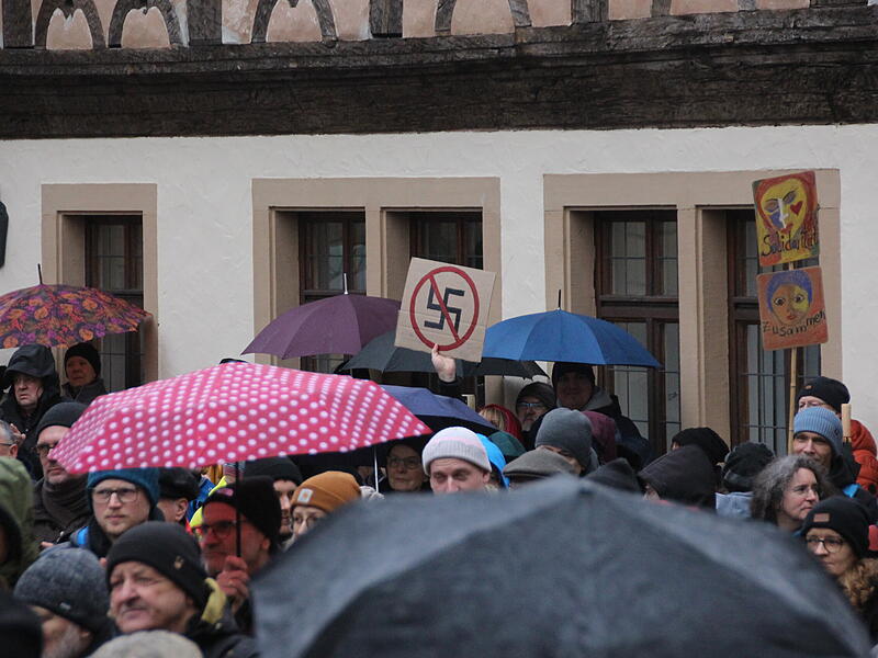 Demokratie Demo "Nie wieder ist jetzt in Bad KissingenDemokratie Demo "Nie wieder ist Jetzt" in Bad Kissingen