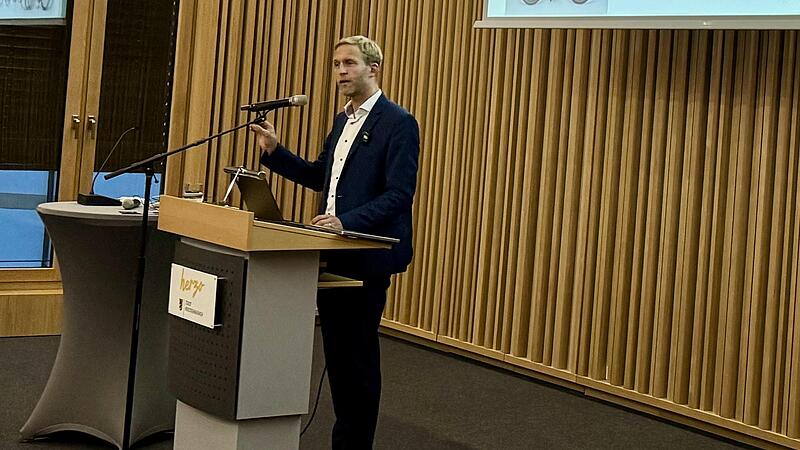 keramik pflanztopf Dekorativer Keramik-Pflanztopf in gesprenkeltem Cremebraun