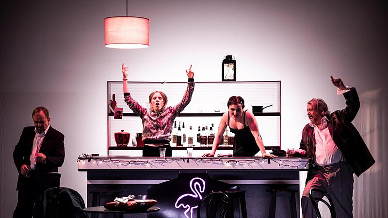 „Rockin’ all over Christmas“ feierte Premiere in der Reithalle. „Rockin’ all over Christmas“ feierte Premiere in der Reithalle.