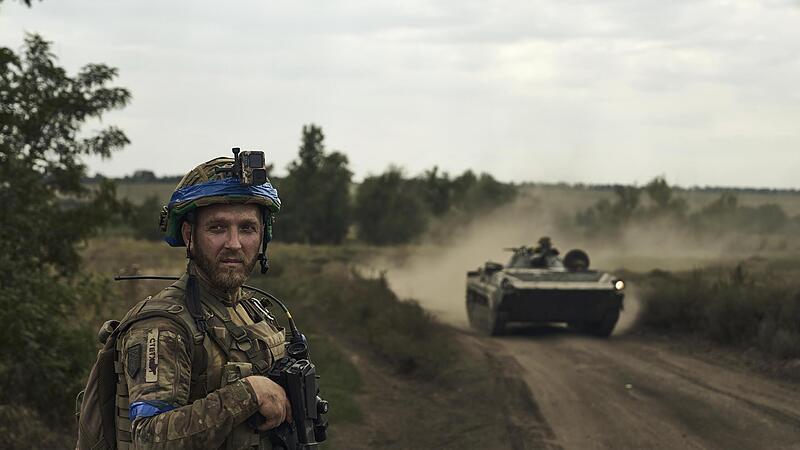 Ein Soldat der 3. Separatistenbrigade der Ukraine. Die Region um Bachmut ist Schauplatz heftiger K&auml;mpfe mit den russischen Streitkr&auml;ften.