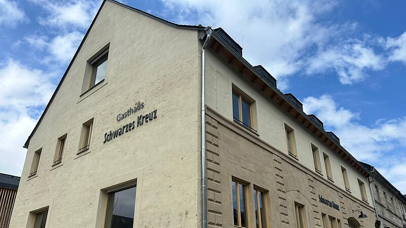 Schwarzes Kreuz in Teuschnitz