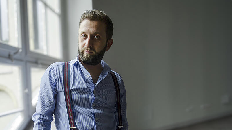 Der Bamberger K&uuml;nstler muss sich wegen des Vorwurfs der Volksverhetzung  vor dem Bamberger Amtsgericht verantworten.