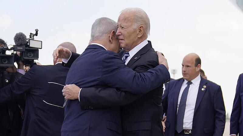 Benjamin Netanjahu, Ministerpr&auml;sident von Israel, und Joe Biden, Pr&auml;sident der USA (rechts), kennen sich seit Jahrzehnten. Sie pflegen eine vertraute, aber nicht spannungsfreie Beziehung.