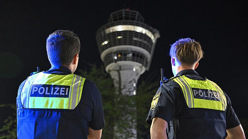 Flughafen München stellt teilweise Betrieb ein Flughafen München stellt teilweise Betrieb ein