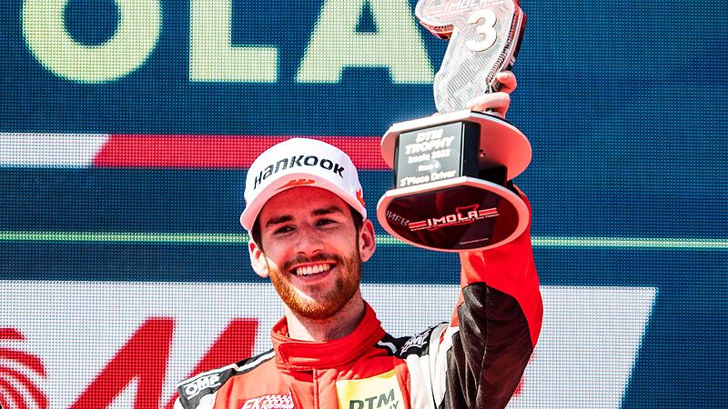 Moritz L&ouml;hner aus Forchheim kennt die Hitze im Rennwagen. Bei seinem DTM-Trophy-Rennen 2022 in Imola war es beinahe so hei&szlig; wie am vergangenen  Wochenende in Katar. Damals wurde er Dritter.Forchheim & Fr&auml;nkische Schweiz