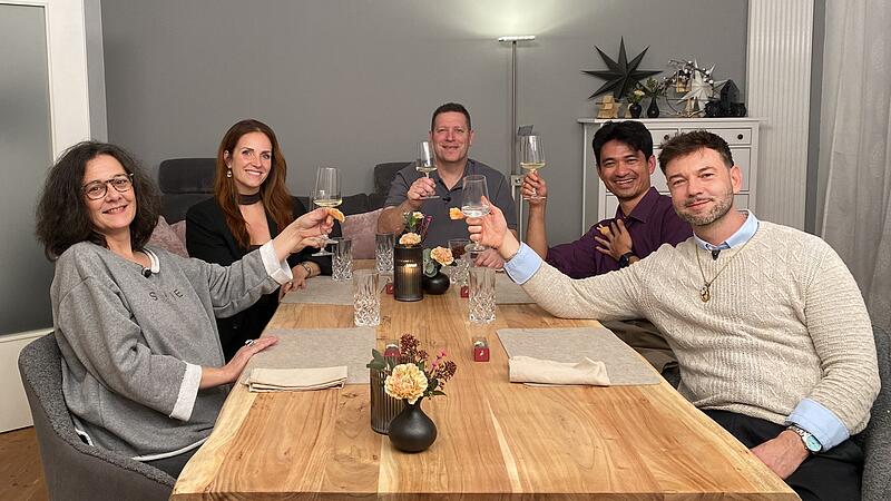 Perfektes Dinner von VOX: Heute ist Schorsch Knorr (Mitte) aus Bischberg der Gastgeber.