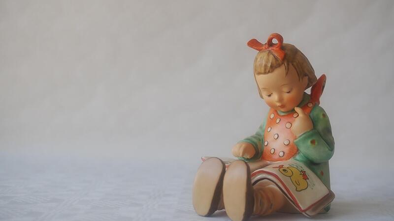 Noch heute werden Figuren nach der Vorlage von Berta Hummel in R&ouml;dental hergestellt.