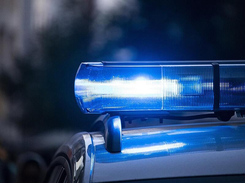 Fahrer (21) baut Rennwagen-Teile an sein Auto - bei der Kontrolle fliegt er auf