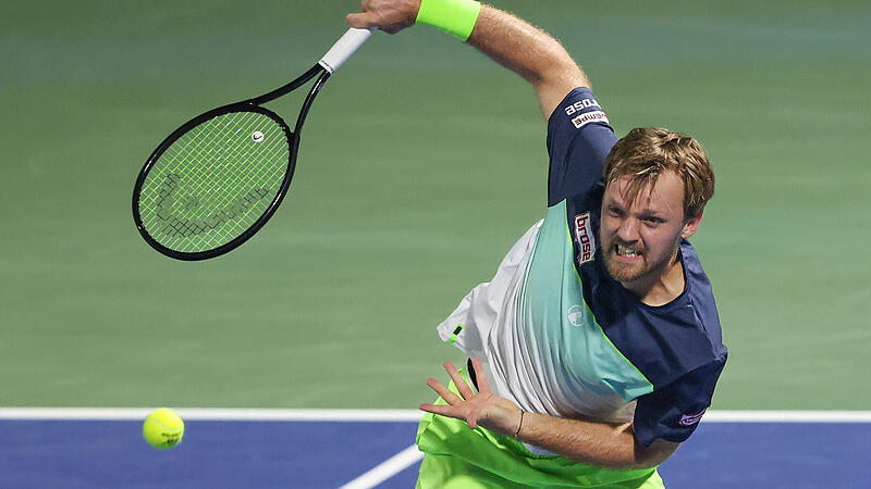 Da hilft auch alles Verrenken nicht: F&uuml;r Kevin Krawietz war in Dubai im Viertelfinale Endstation.