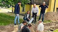 Die katholische Kirche machte in Adelsdorf den Anfang: Nun sollen weitere Anwesen an die Nahw&auml;rme angeschlossen werden.