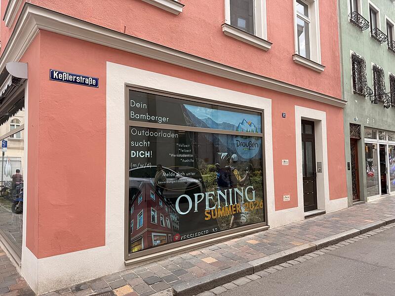Draußen Bamberg An Dönerbuden hat sich die Weltkulturerbestadt längst sattgesehen. Sport-Fachhändler dagegen sind Mangelware. Besonders nachdem Roland´s Alpinladen seinen Rückzug verkündete.
