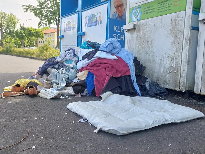Altkleidercontainer Bamberg Müll Memmelsdorfer Straße Altkleidercontainer Bamberg Müll Memmelsdorfer Straße