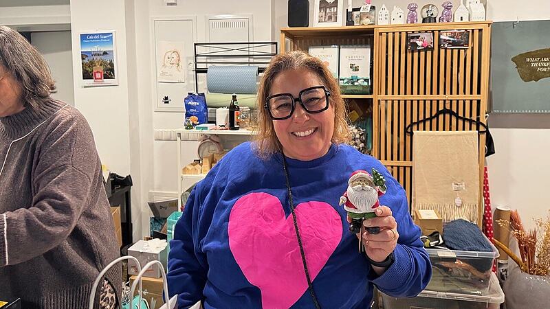 Jessica Sabationo von der „Villa Sabationo“ in Herzogenaurach hat ein Herz für Weihnachtsdekoration.