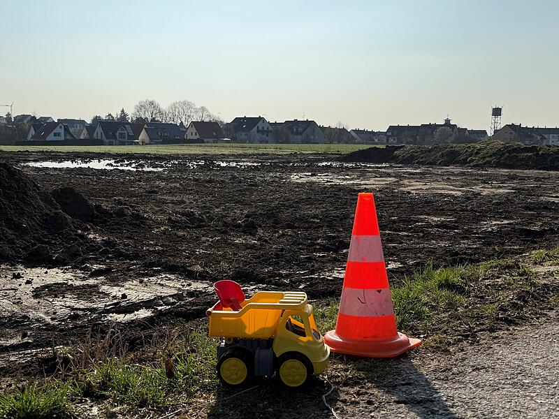 Herzogenaurach Baugebiet In der Reuth Noch rollen In der Reuth in Herzogenaurach nur die Spielzeug-Bagger an. Aber das Baugebiet hat eine wichtige Hürde genommen: Der Bebauungsplan ist endlich rechtskräftig.