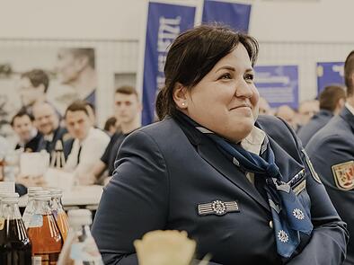 Nancy Seliger arbeitet beim THW hauptamtlich als Sachbearbeiterin Ehrenamt und Stellvertretung der Leitung der Regionalstelle Bamberg.