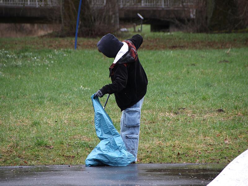 Ramadama Aufräumaktion am 14. März in MünnerstadtRamadama Aufräumaktion am 14. März in Münnerstadt Am Skatepark lag viel Müll.