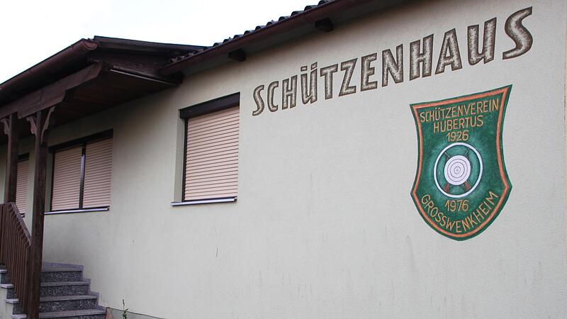 Das ehemalige Schützenhaus in Großwenkheim soll in eine temporäre Kinderkrippe umgebaut werden. Jetzt gab es grünes Licht für den Bauantrag. Das ehemalige Schützenhaus in Großwenkheim soll in eine temporäre Kinderkrippe umgebaut werden. Jetzt gab es grünes Licht für den Bauantrag.