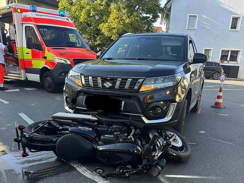 Kreis Forchheim: Autofahrer übersieht Biker - 56-Jähriger bei Unfall verletzt Kreis Forchheim: Autofahrer übersieht Biker - 56-Jähriger bei Unfall verletzt