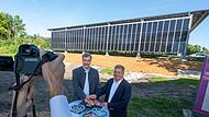 Söder bei Inbetriebnahme einer PV-Überdachung