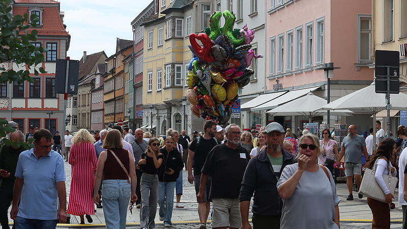 Verkaufsoffener Sonntag bei Kl&ouml;&szlig;markt Coburg lockte viele an
