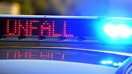 Symbolbild - Polizei sichert Unfallstelle Symbolbild - Polizei sichert Unfallstelle