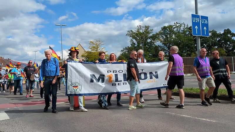 Demonstration vom &bdquo;Projekt M1llion&ldquo;