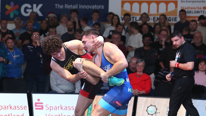 Erfolgreicher Abschluss: Daniel Sartakov brachte dank des Sieges &uuml;ber Dennis Aleksandryuk  den Lichtenfelser Sieg gegen die WKG Markneukirchen/Gelenau unter Dach und Fach.