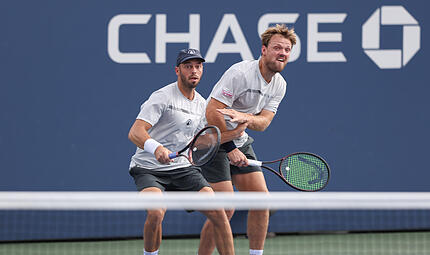 Kevin Krawietz (vorne) und Tim P&uuml;tz sind beim Masters in Cincinnati schon in Runde 1 ausgeschieden.