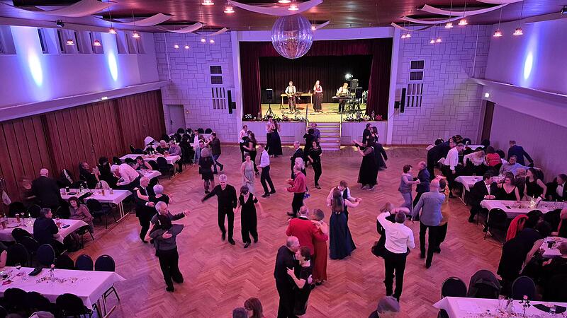 So sch&ouml;n war der Kronacher Dreik&ouml;nigsball