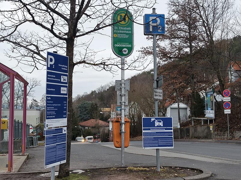 Bushaltestelle f&uuml;r dem Elisabeth Krankenhaus.