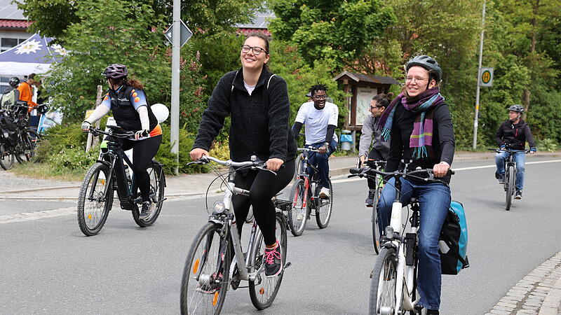 Morgens war die Resonanz noch &uuml;bersichtlich, doch nach dem Mittagessen wurde die Strecke voll und voller.